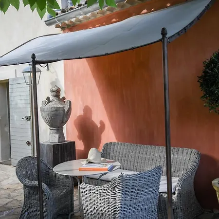 Maison°9 Vendégház *